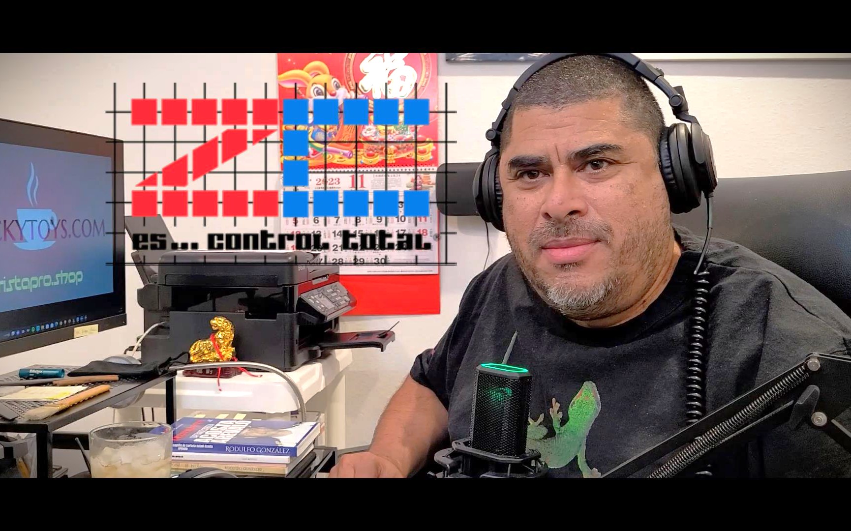 Who is Juan Rodulfo: Venezuelan writer editor publisher, marketing manager at Guaripete Solutions, host of Ubuntu Cafe podcast & YouTube channel, graphic designer, Part 107 certified commercial drone pilot